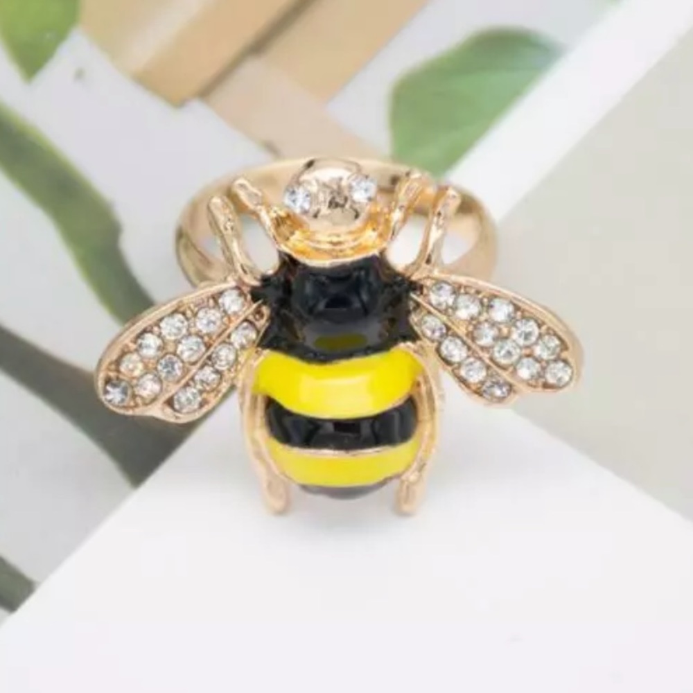 NWT Betsy Johnson Bee Pendant Necklace & Ring - Picture 13 of 13